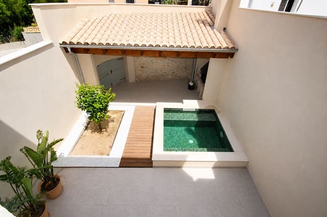 Adosado de 3 habitaciones en Capdepera en venta - 790.000 € (Ref: 9912385)