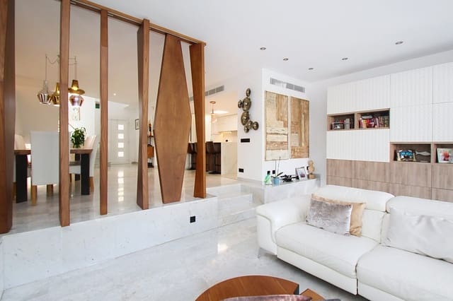 4 slaapkamer Rijtjeshuis te koop in Son Veri Nou, Llucmajor - € 1.450.000 (Ref: 9996039)