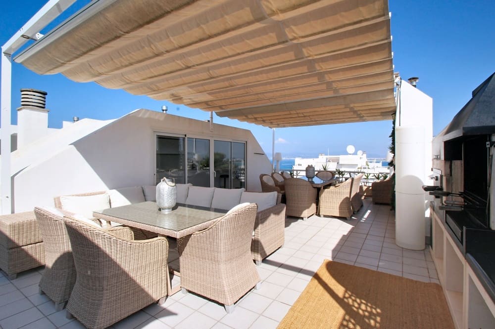 4 slaapkamer Rijtjeshuis te koop in Son Veri Nou - € 1.450.000 (Ref: 9996039)