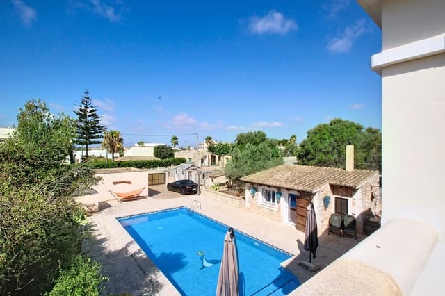 3 slaapkamer Villa te koop in Santanyí met zwembad garage - € 1.195.000 (Ref: 9999028)