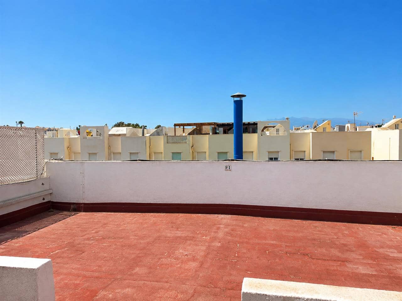 Apartamento de 2 habitaciones en Vera en venta con piscina - 212.500 € (Ref: 10005237)