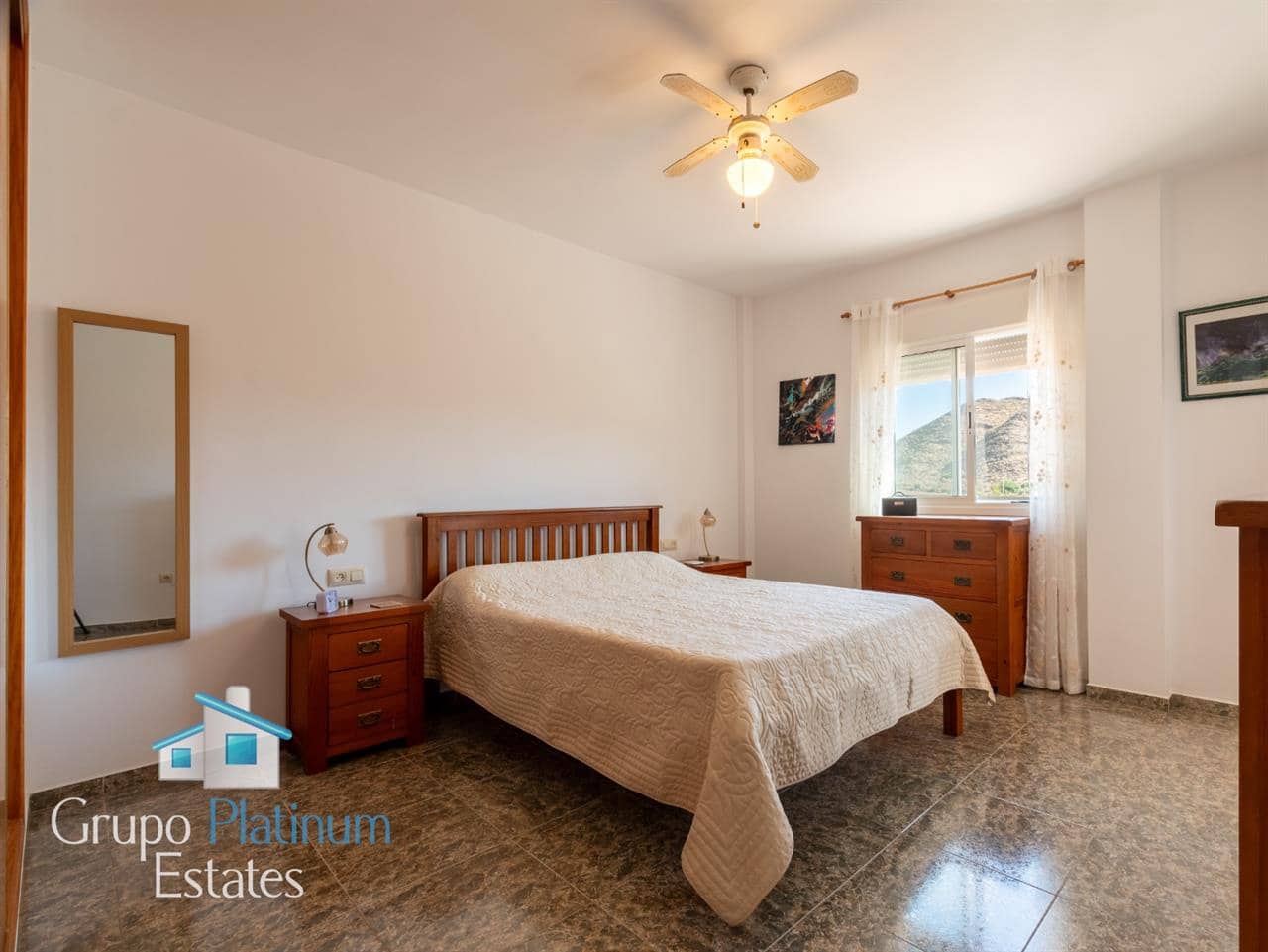 4 bedroom Terraced Villa for sale in Los Lobos with garage - € 180,000 (Ref: 10115553)