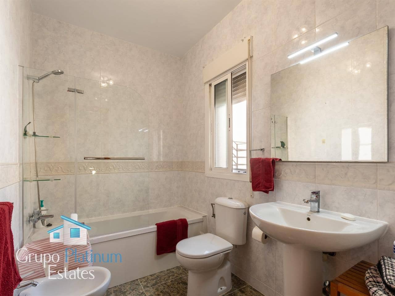 4 bedroom Terraced Villa for sale in Los Lobos with garage - € 180,000 (Ref: 10115553)