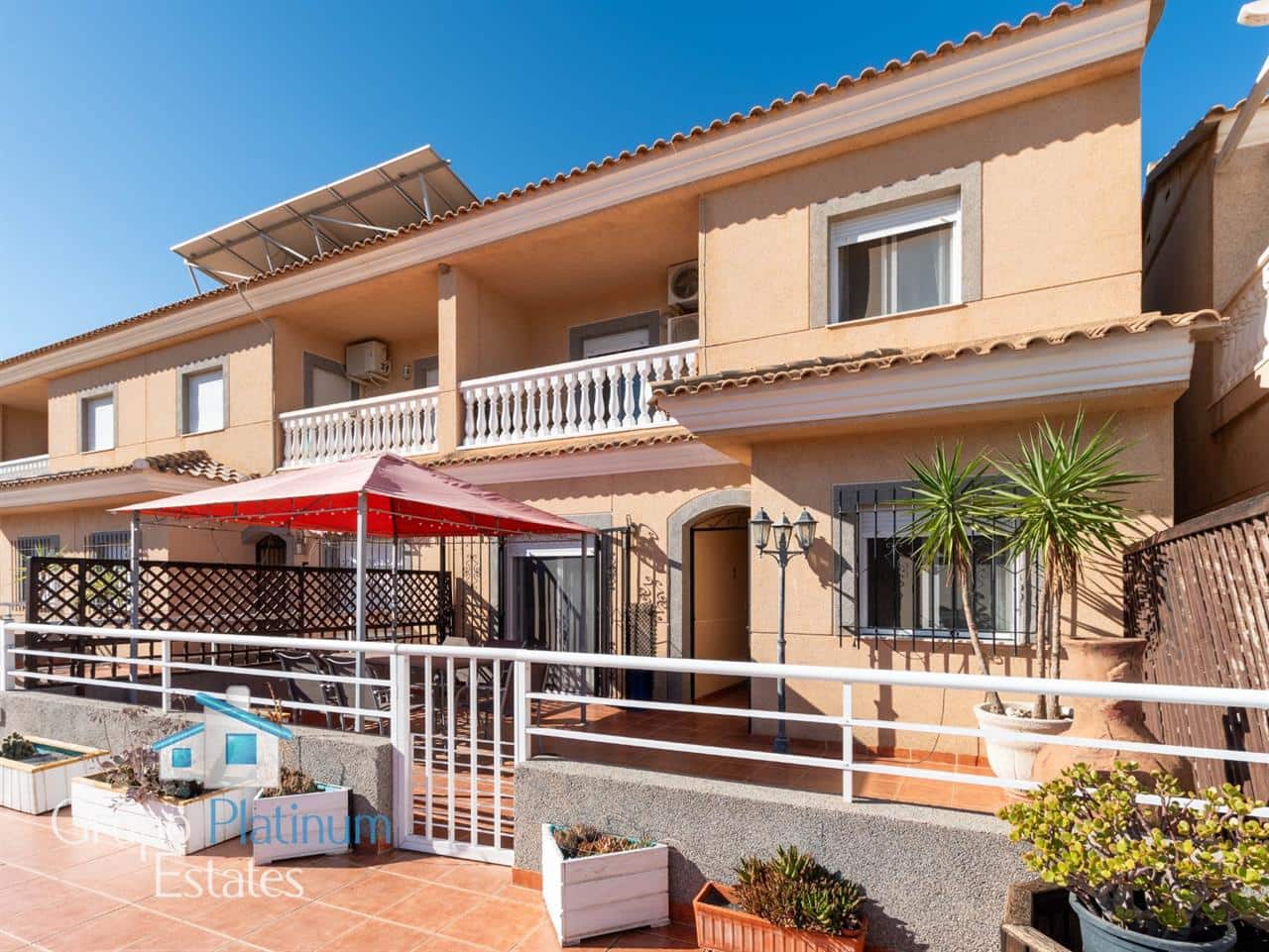 4 bedroom Terraced Villa for sale in Los Lobos with garage - € 180,000 (Ref: 10115553)