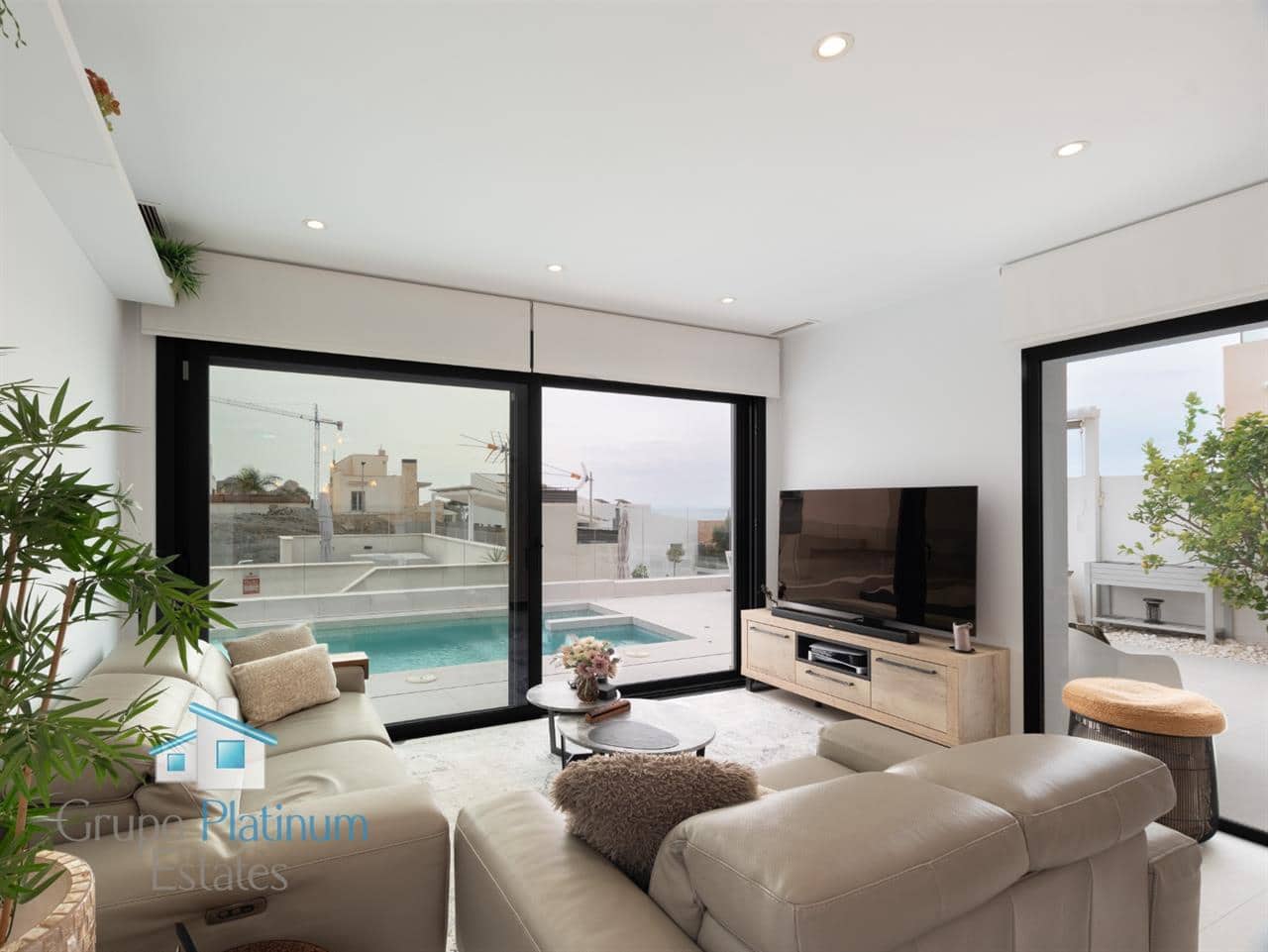 4 bedroom Villa for sale in Aguilas with pool - € 549,000 (Ref: 10141836)