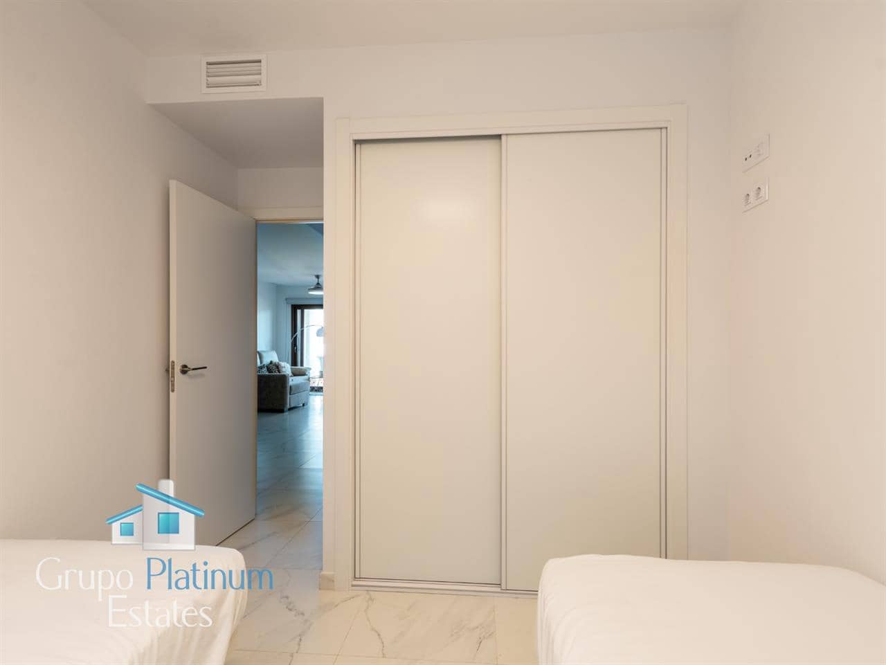 2 makuuhuone Huoneisto myytävänä paikassa San Juan de los Terreros mukana uima-altaan 
autotalli - 233 000 € (Ref: 10141837)