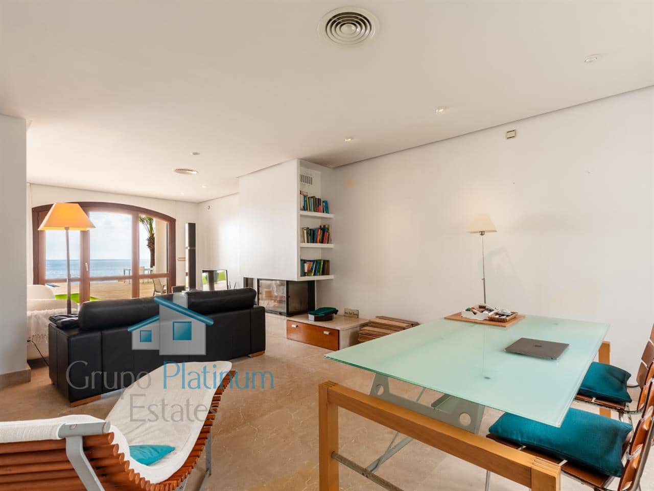 6 bedroom Villa for sale in Cala Panizo with pool garage - € 1,786,000 (Ref: 10157503)
