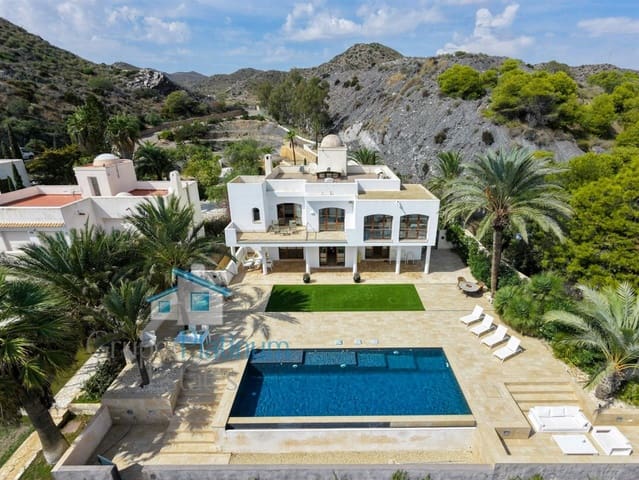 6 soveværelse Villa til salg i Cala Pañizo, Cuevas del Almanzora med swimmingpool garage - € 1.786.000 (Ref: 10157503)