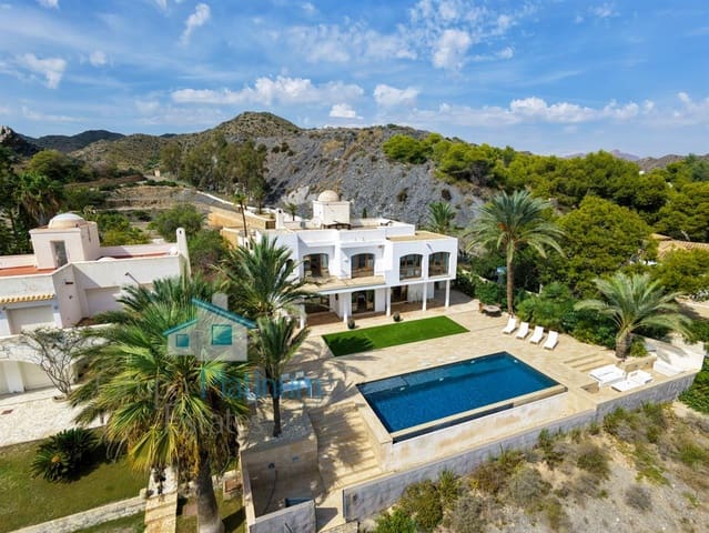 6 soveværelse Villa til salg i Cala Pañizo, Cuevas del Almanzora med swimmingpool garage - € 1.786.000 (Ref: 10157503)