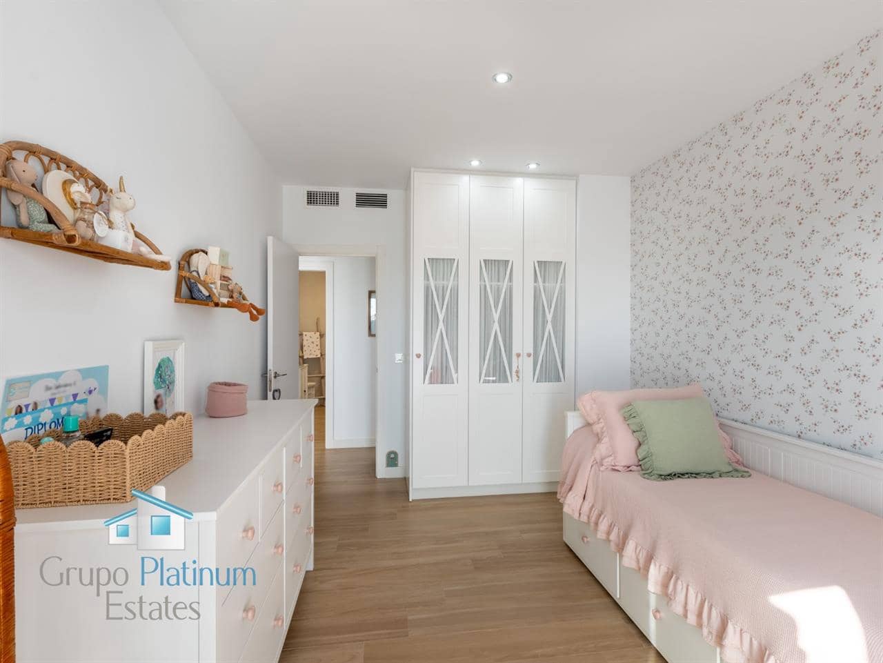 3 soverom Rekkehus til salgs i San Juan de los Terreros med svømmebasseng garasje - € 448 500 (Ref: 10159214)
