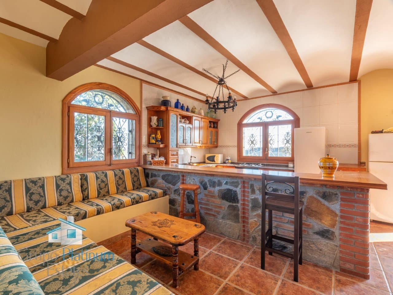 Chalet de 6 habitaciones en El Pozo del Esparto en venta - 700.000 € (Ref: 10180050)