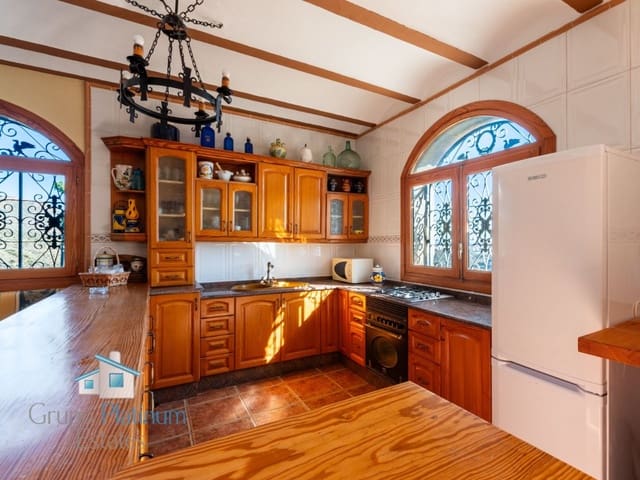 Chalet de 6 habitaciones en El Pozo del Esparto, Cuevas del Almanzora en venta - 700.000 € (Ref: 10180050)