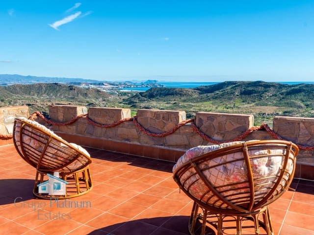 Chalet de 6 habitaciones en El Pozo del Esparto, Cuevas del Almanzora en venta - 700.000 € (Ref: 10180050)