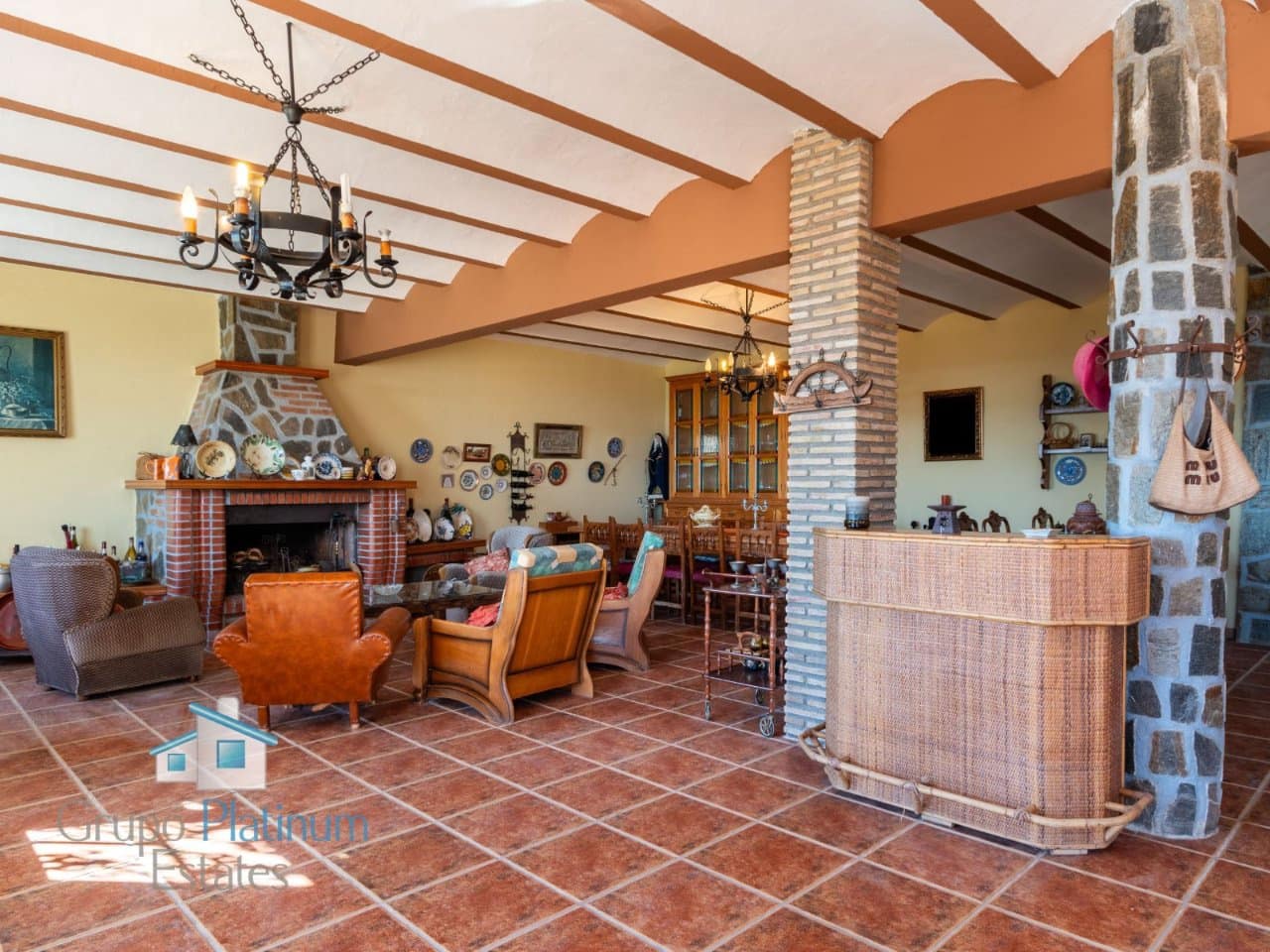 Chalet de 6 habitaciones en El Pozo del Esparto en venta - 700.000 € (Ref: 10180050)