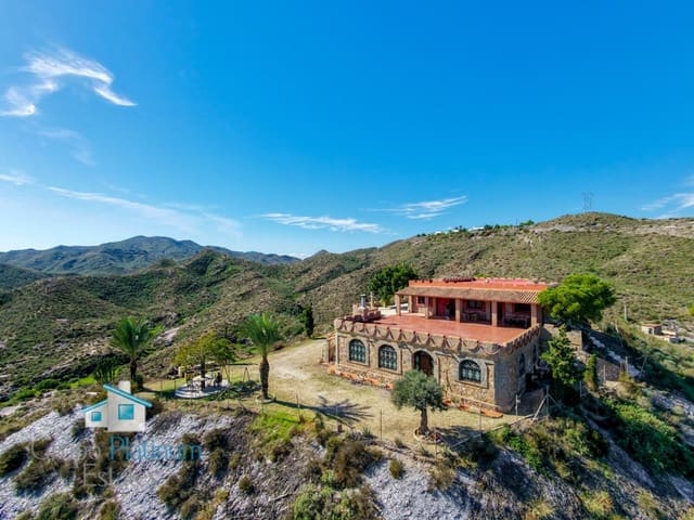 Chalet de 6 habitaciones en El Pozo del Esparto, Cuevas del Almanzora en venta - 700.000 € (Ref: 10180050)