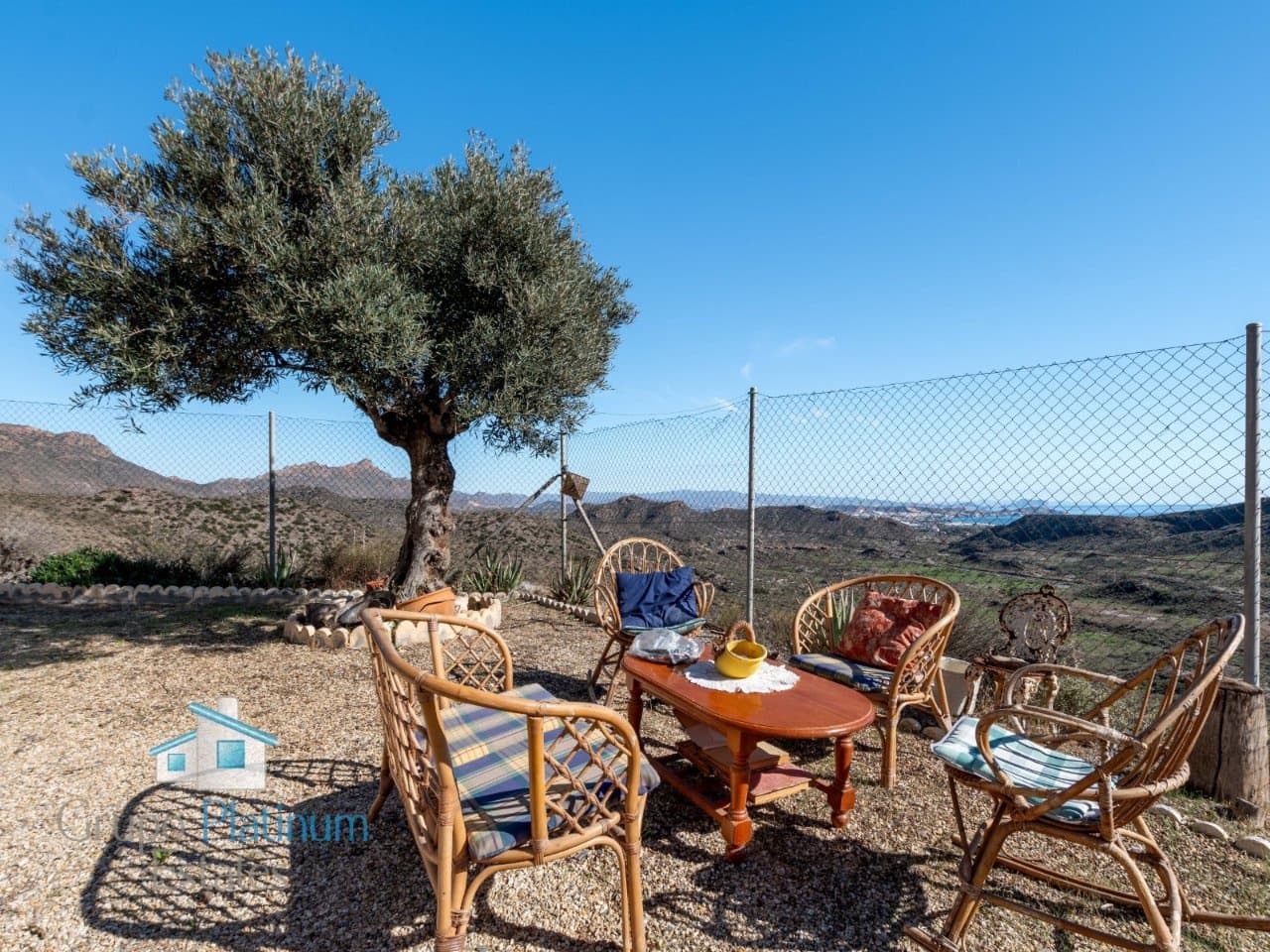 Chalet de 6 habitaciones en El Pozo del Esparto en venta - 700.000 € (Ref: 10180050)