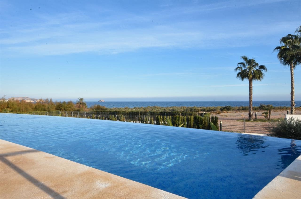 3 makuuhuone Huoneisto myytävänä paikassa San Juan de los Terreros mukana uima-altaan - 557 000 € (Ref: 5147079)