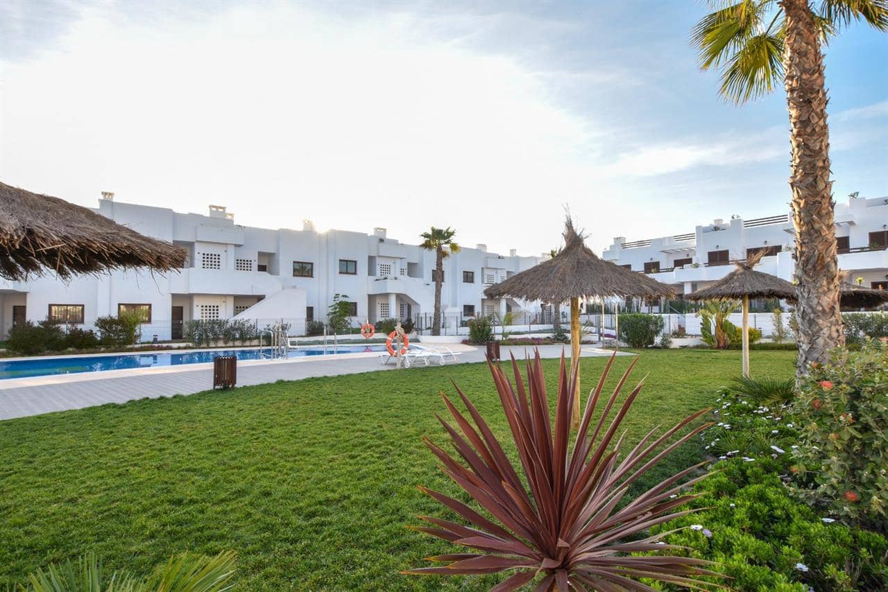 3 makuuhuone Huoneisto myytävänä paikassa San Juan de los Terreros mukana uima-altaan - 557 000 € (Ref: 5147079)