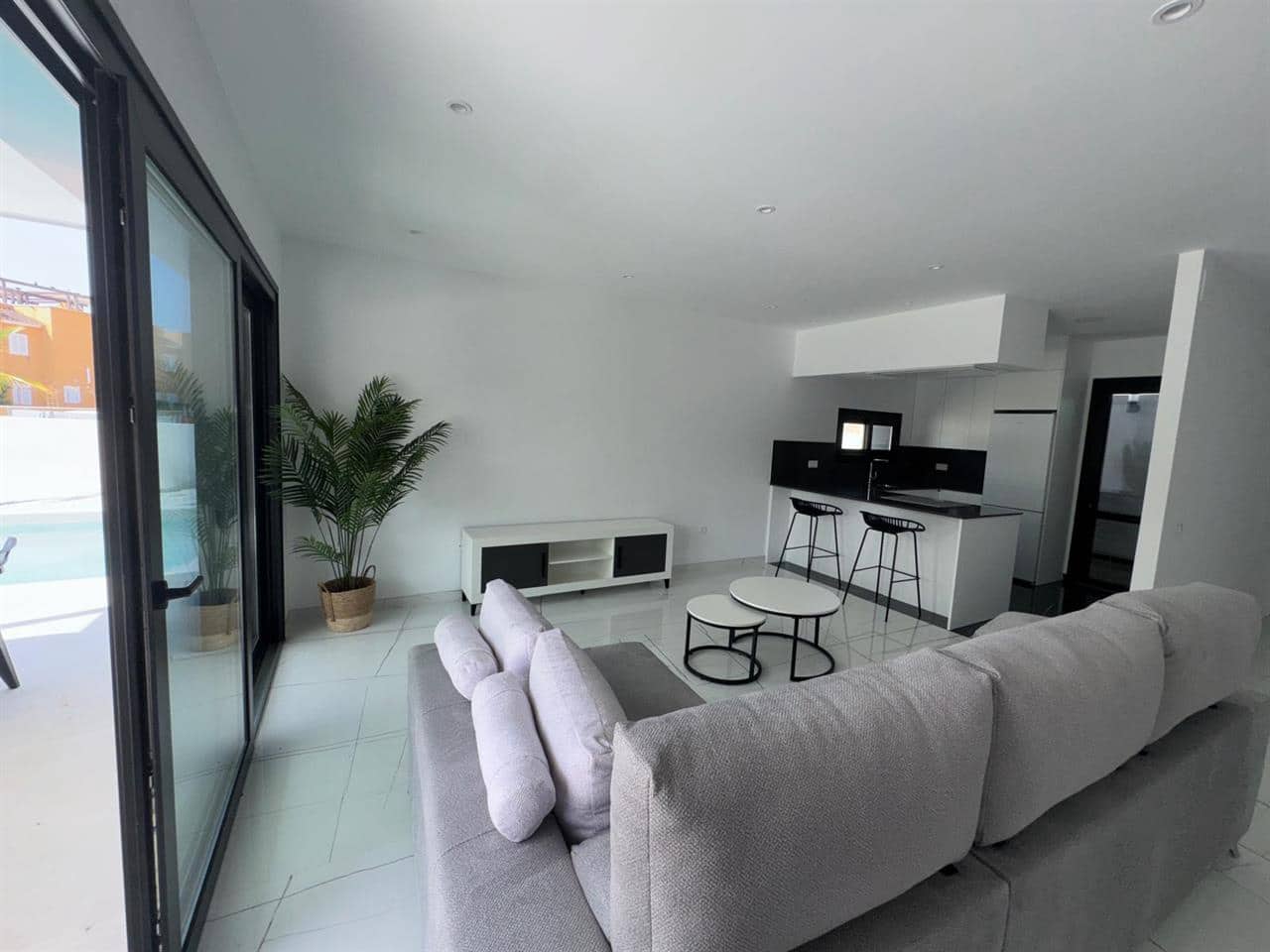 Chalet de 3 habitaciones en Los Gallardos en venta con piscina - 350.000 € (Ref: 5147656)