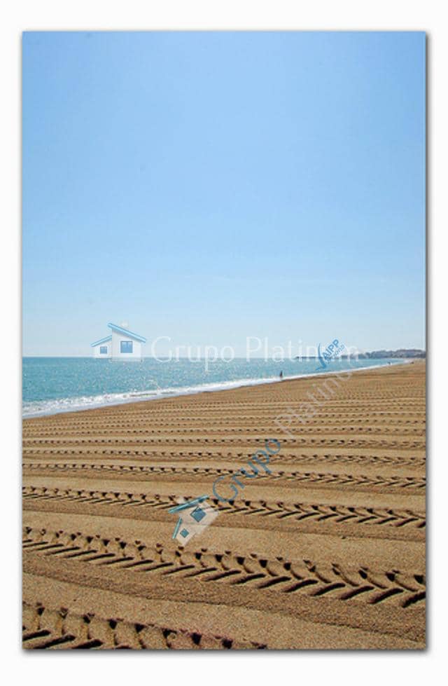 Chalet de 3 habitaciones en Benijófar en venta con piscina - 425.000 € (Ref: 5423791)