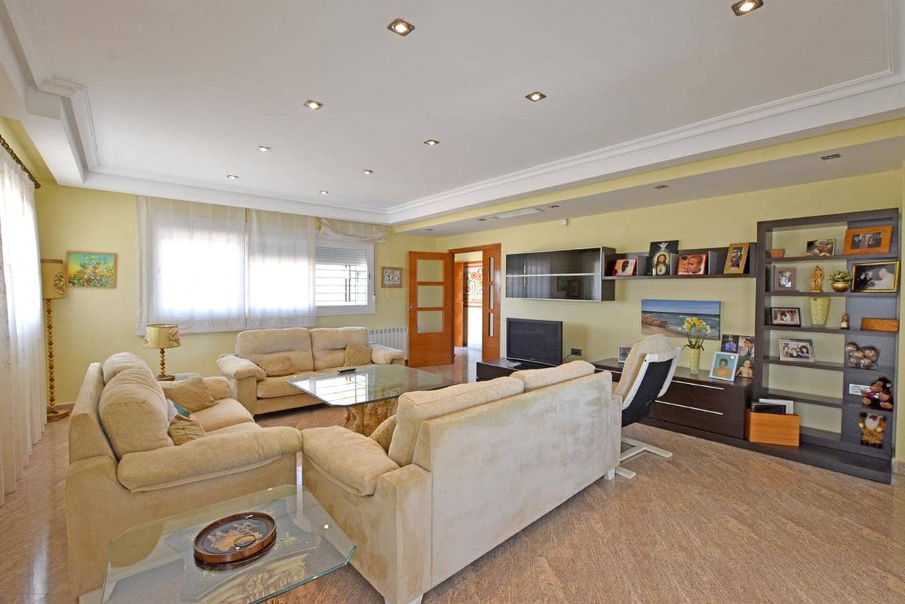 7 soverom Rekkehus til salgs i Calabardina med svømmebasseng - € 525 000 (Ref: 5423810)