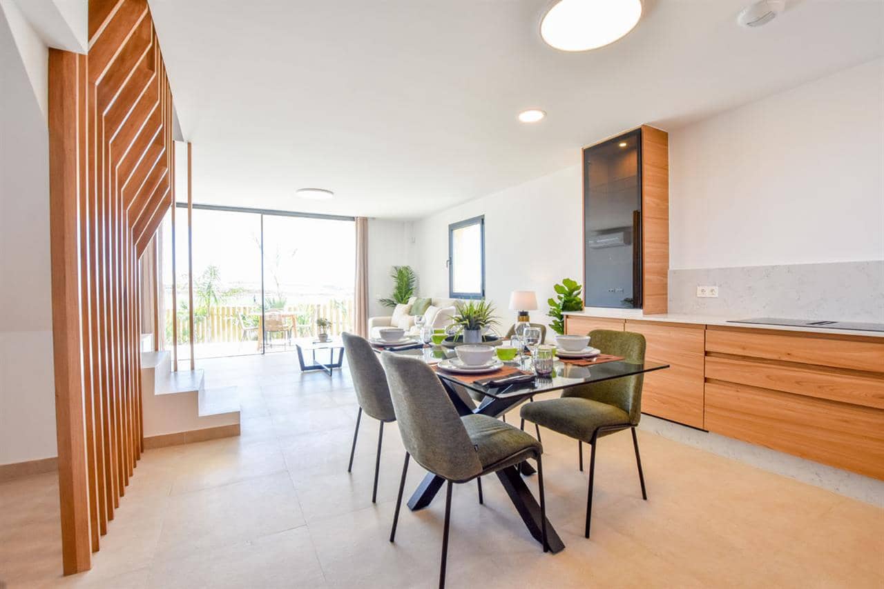 2 slaapkamer Rijtjeshuis te koop in Desert Springs met zwembad - € 300.000 (Ref: 5737474)