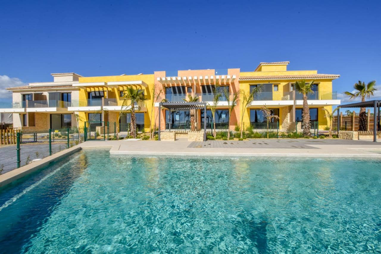 2 soveværelse Rækkehus til salg i Desert Springs med swimmingpool - € 310.000 (Ref: 5737475)