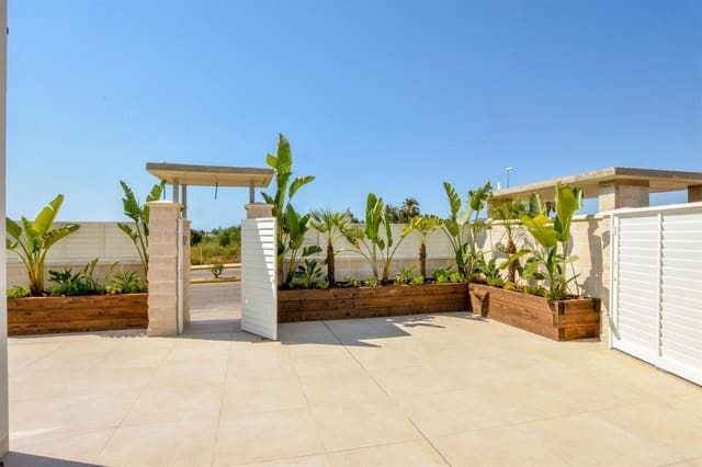 3 soveværelse Villa til salg i Cala Marqués, Vera med swimmingpool - € 375.000 (Ref: 5894859)