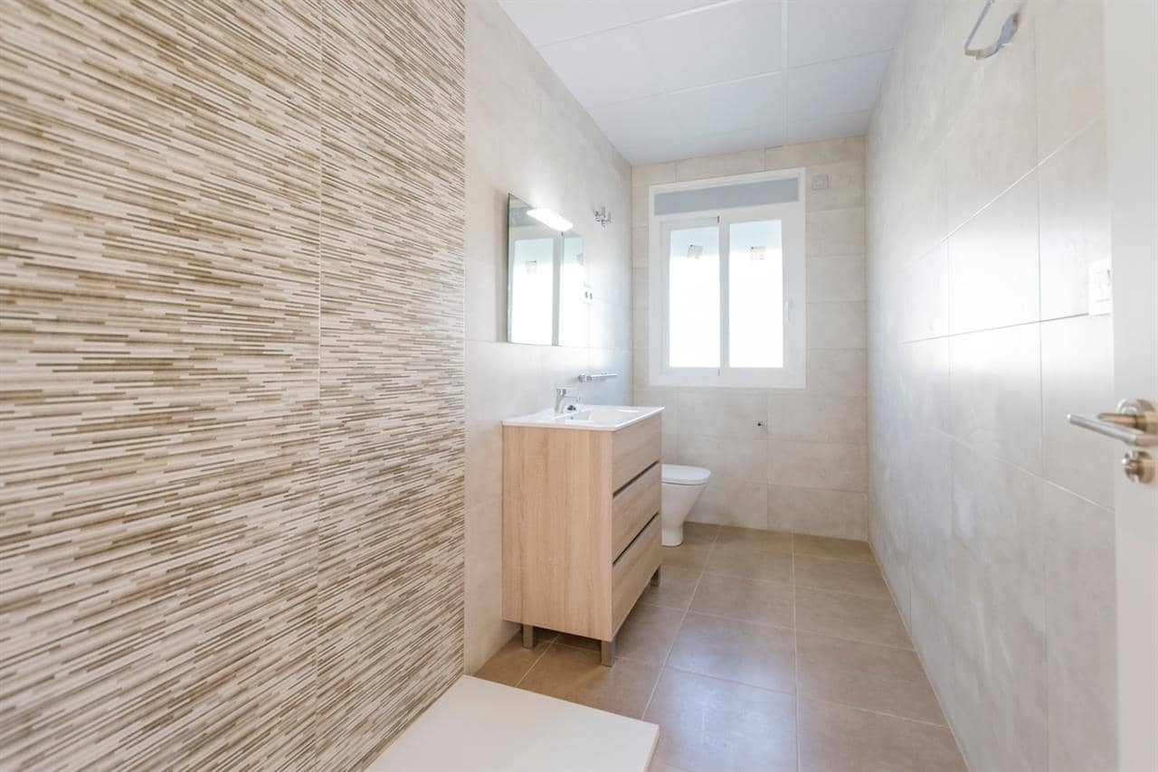 3 bedroom Villa for sale in Puerto Lumbreras with pool - € 195,000 (Ref: 5948300)