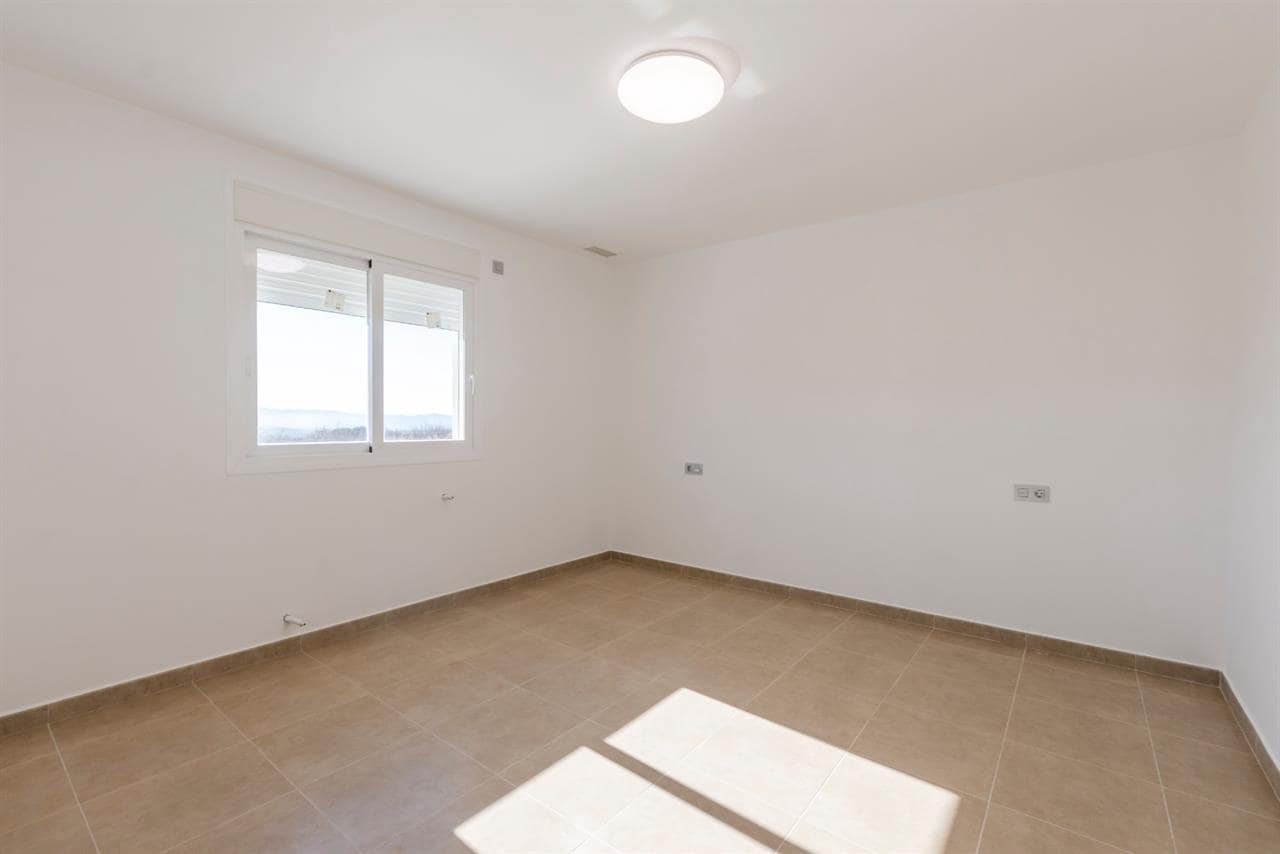 3 bedroom Villa for sale in Puerto Lumbreras with pool - € 195,000 (Ref: 5948300)