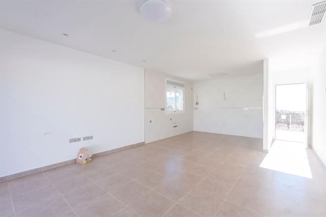 3 bedroom Villa for sale in Puerto Lumbreras with pool - € 195,000 (Ref: 5948300)