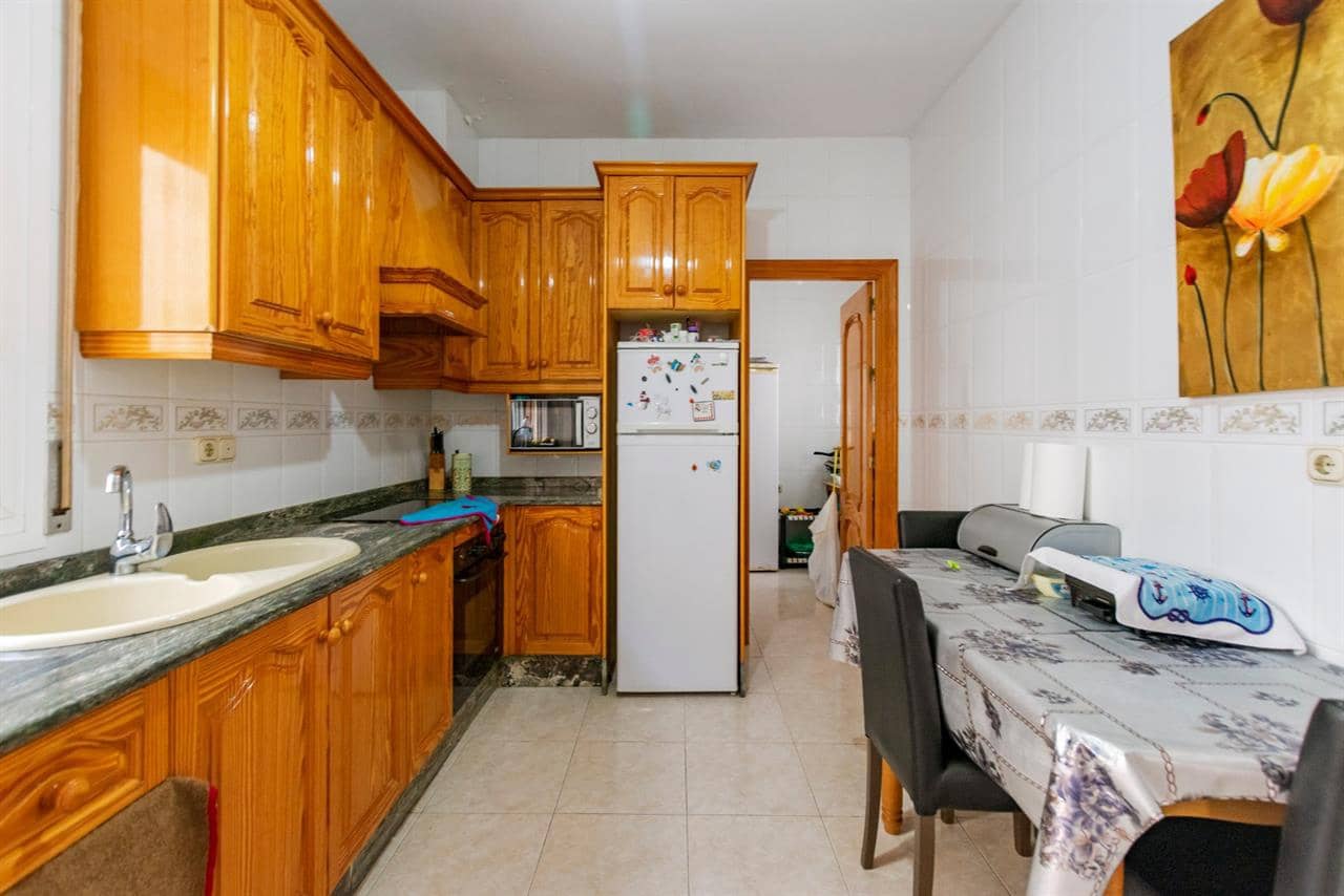 6 soveværelse Rækkehus til salg i Los Gallardos - € 250.000 (Ref: 6078180)