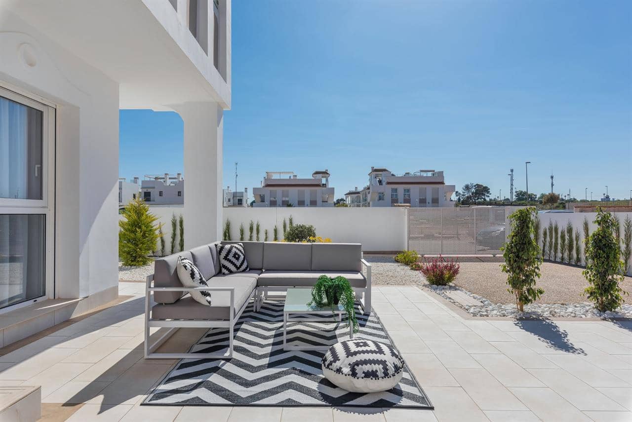 3 soveværelse Penthouse til salg i Ciudad Quesada med swimmingpool - € 387.000 (Ref: 6110782)