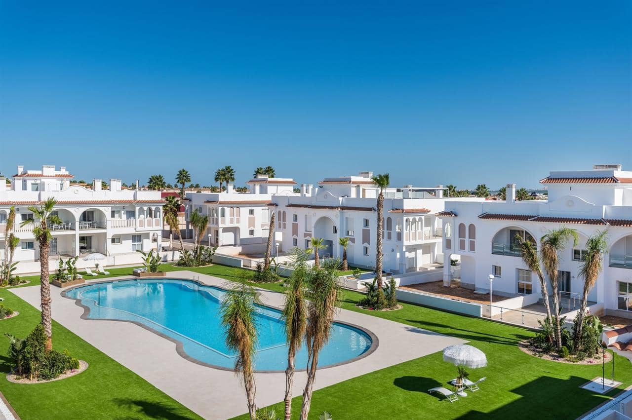 3 soveværelse Penthouse til salg i Ciudad Quesada med swimmingpool - € 387.000 (Ref: 6110782)