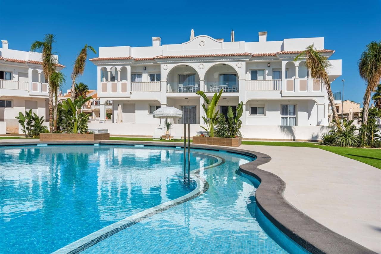 3 soveværelse Penthouse til salg i Ciudad Quesada med swimmingpool - € 387.000 (Ref: 6110782)