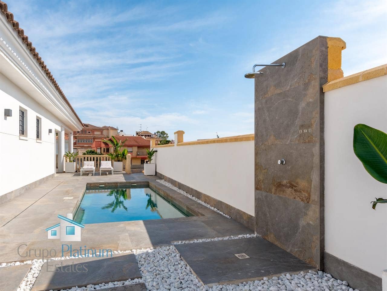 3 bedroom Villa for sale in Calarreona with pool garage - € 630,000 (Ref: 6482211)
