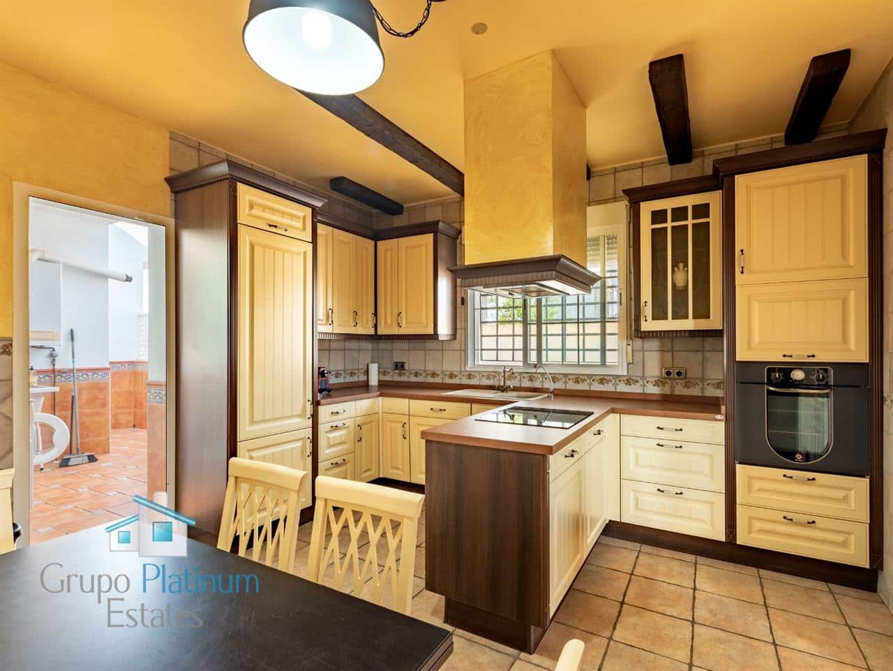 3 bedroom Villa for sale in Calarreona with pool garage - € 630,000 (Ref: 6482211)
