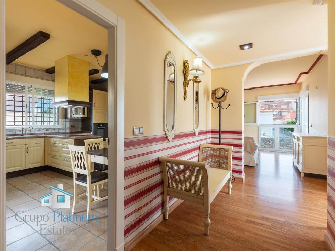 3 bedroom Villa for sale in Calarreona with pool garage - € 630,000 (Ref: 6482211)