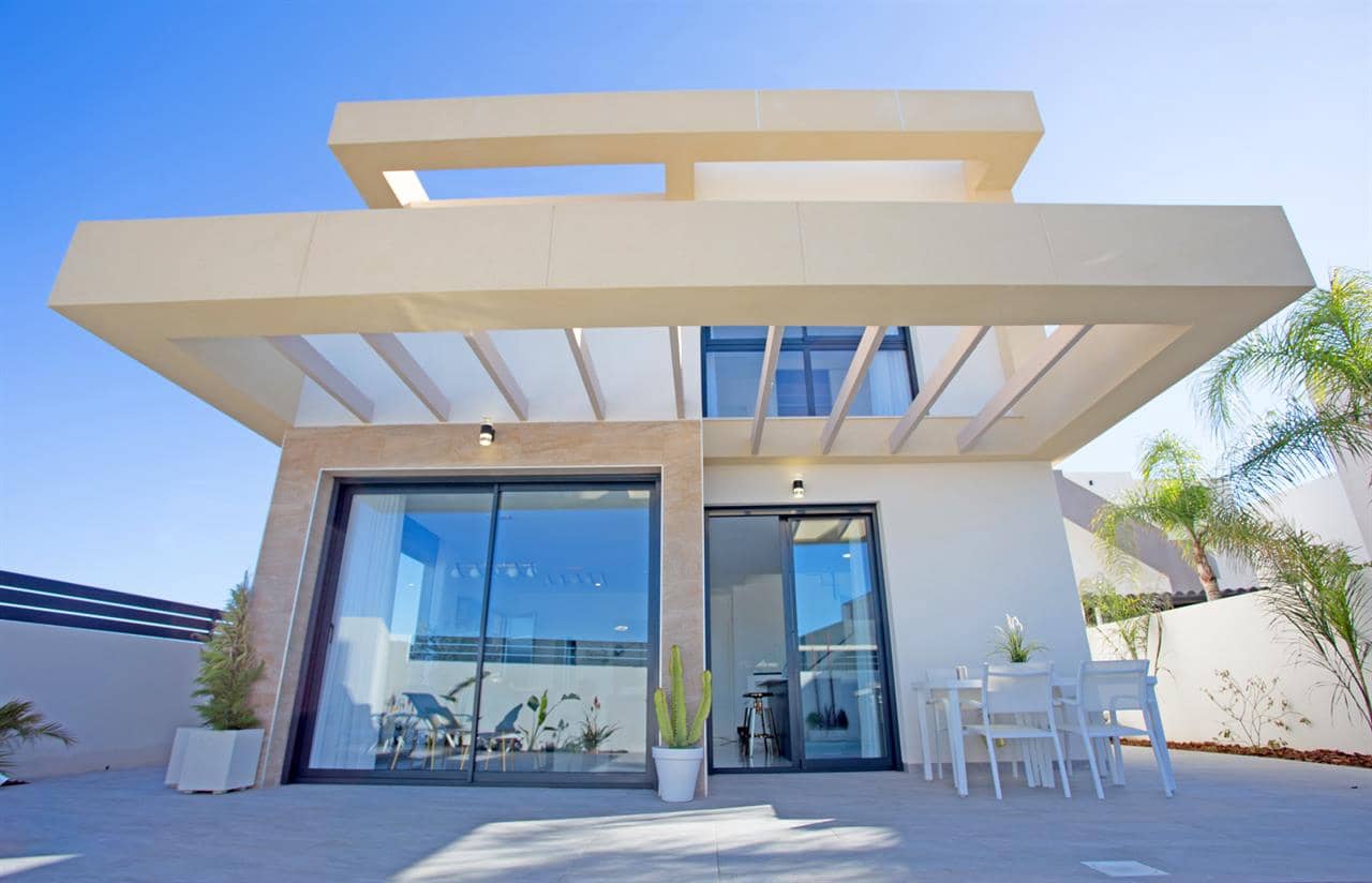 3 bedroom Villa for sale in Los Montesinos with pool - € 415,900 (Ref: 6504097)