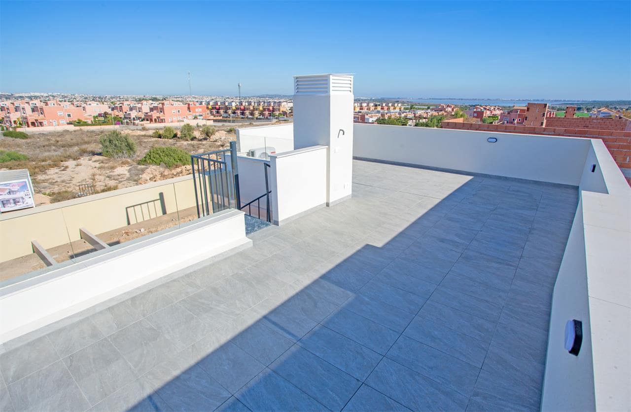 3 bedroom Villa for sale in Los Montesinos with pool - € 415,900 (Ref: 6504097)