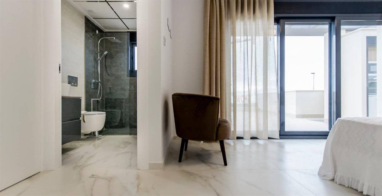 3 Zimmer Villa zu verkaufen in San Miguel de Salinas mit Pool - 565.000 € (Ref: 6524596)