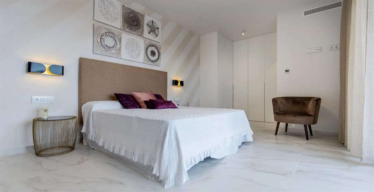 3 Zimmer Villa zu verkaufen in San Miguel de Salinas mit Pool - 565.000 € (Ref: 6524596)