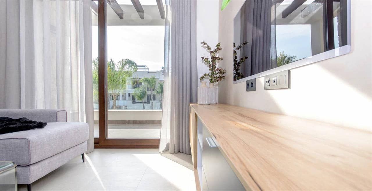 3 slaapkamer Penthouse te koop in Torrevieja met zwembad - € 325.000 (Ref: 6524597)