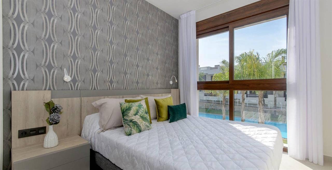 3 slaapkamer Penthouse te koop in Torrevieja met zwembad - € 325.000 (Ref: 6524597)