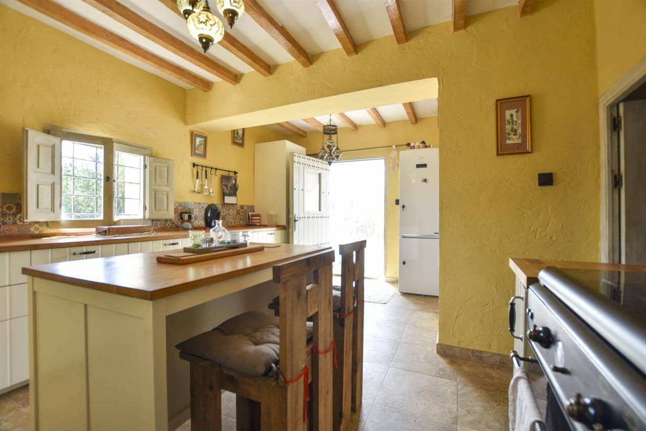 5 soveværelse Villa til salg i Lubrin med swimmingpool - € 385.000 (Ref: 7064073)