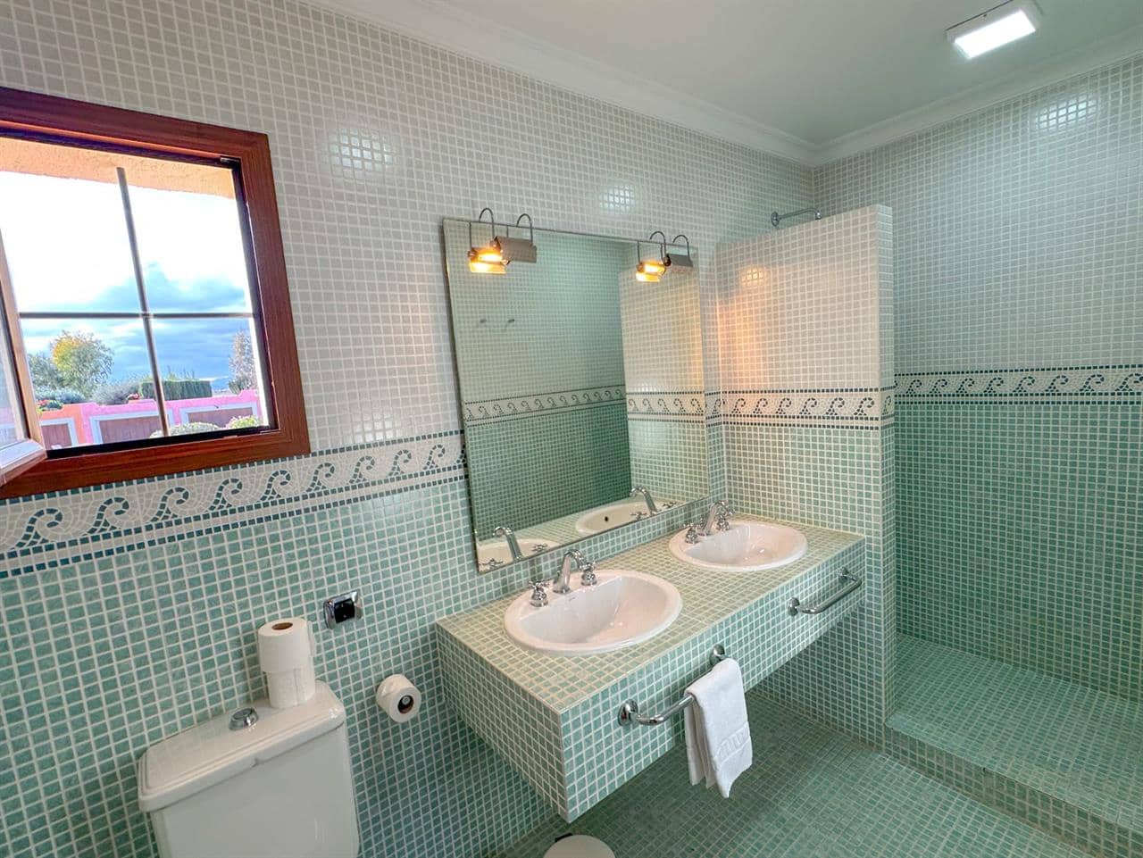 3 chambre Villa/Maison à vendre à Desert Springs avec piscine - 655 000 € (Ref: 7223120)