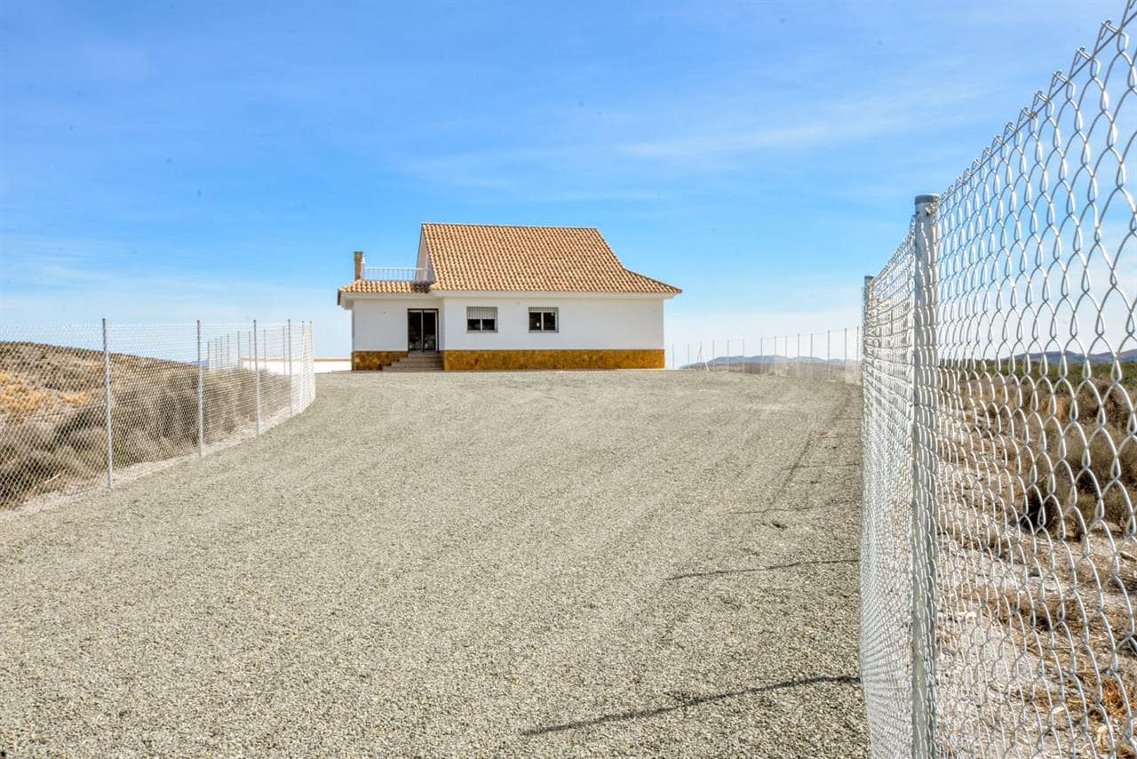 5 soveværelse Villa til salg i Puerto Lumbreras med swimmingpool - € 289.000 (Ref: 7453945)