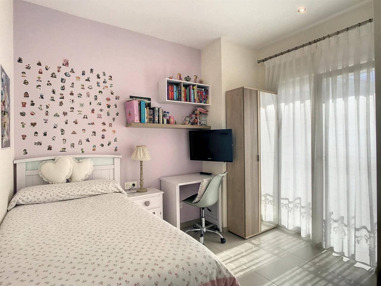 4 soverom Rekkehus til salgs i Estepona med svømmebasseng - € 875 000 (Ref: 7513653)