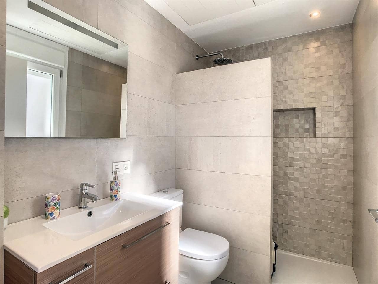 4 soverom Rekkehus til salgs i Estepona med svømmebasseng - € 875 000 (Ref: 7513653)