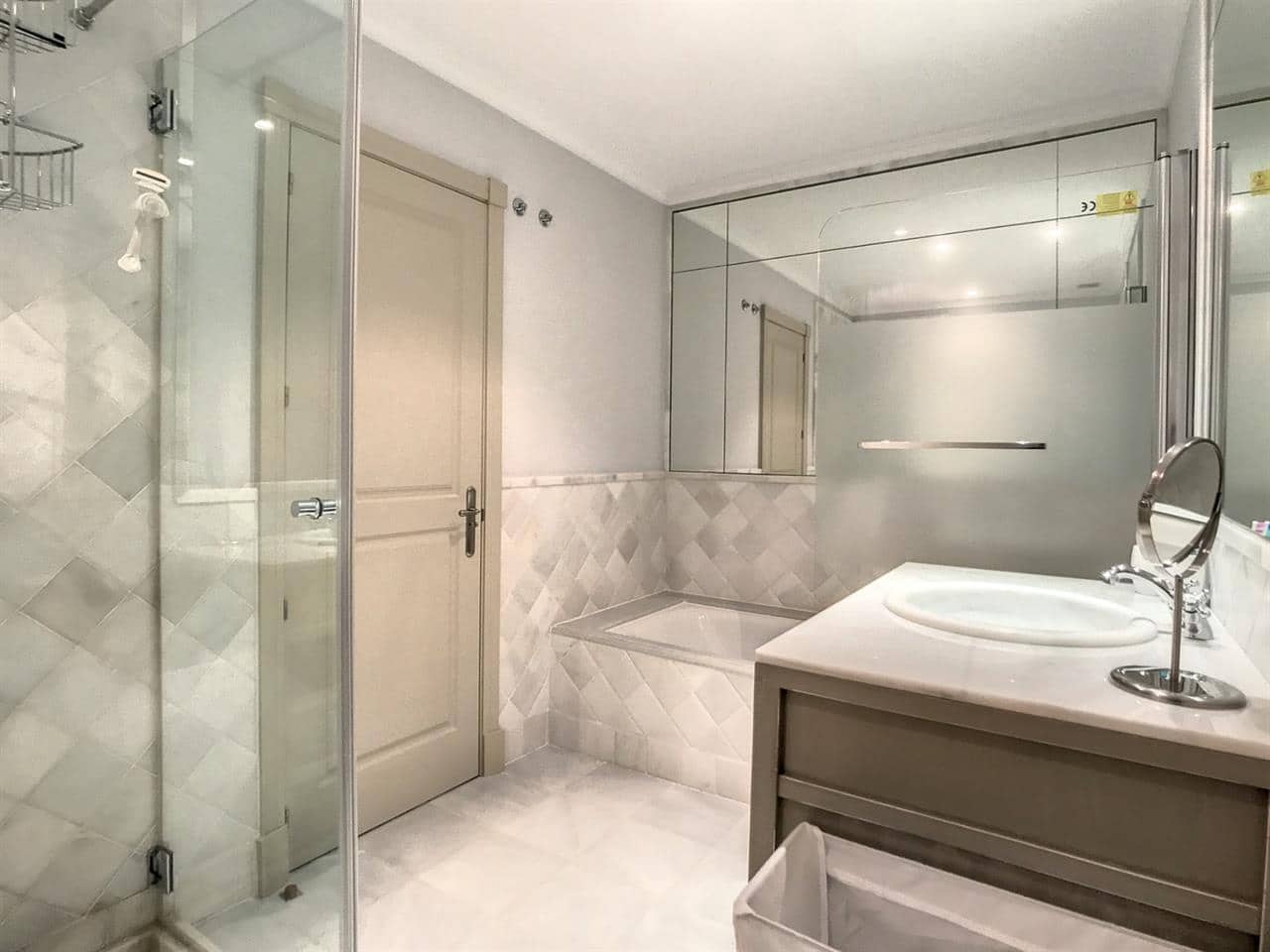 2 bedroom Apartment for sale in Casares with pool - € 410,000 (Ref: 7519268)